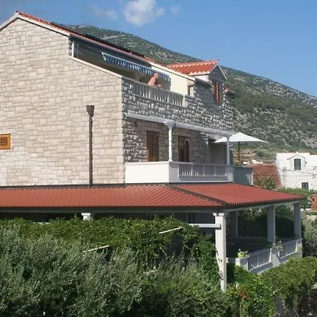 Apartment Bol